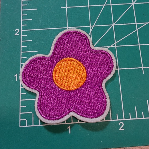 Hot Topic Purple and Orange Flower Patch - Picture 1 of 3